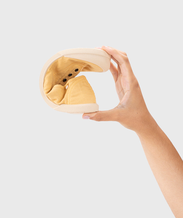 Igor Women's Lona 5.1 Barefoot Shoes - Dijon