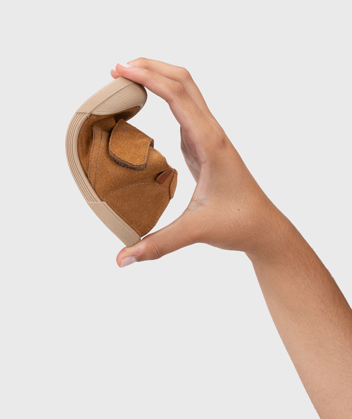 Igor Boy's and Girl's Barefoot Tui Chukka Boots - Cognac