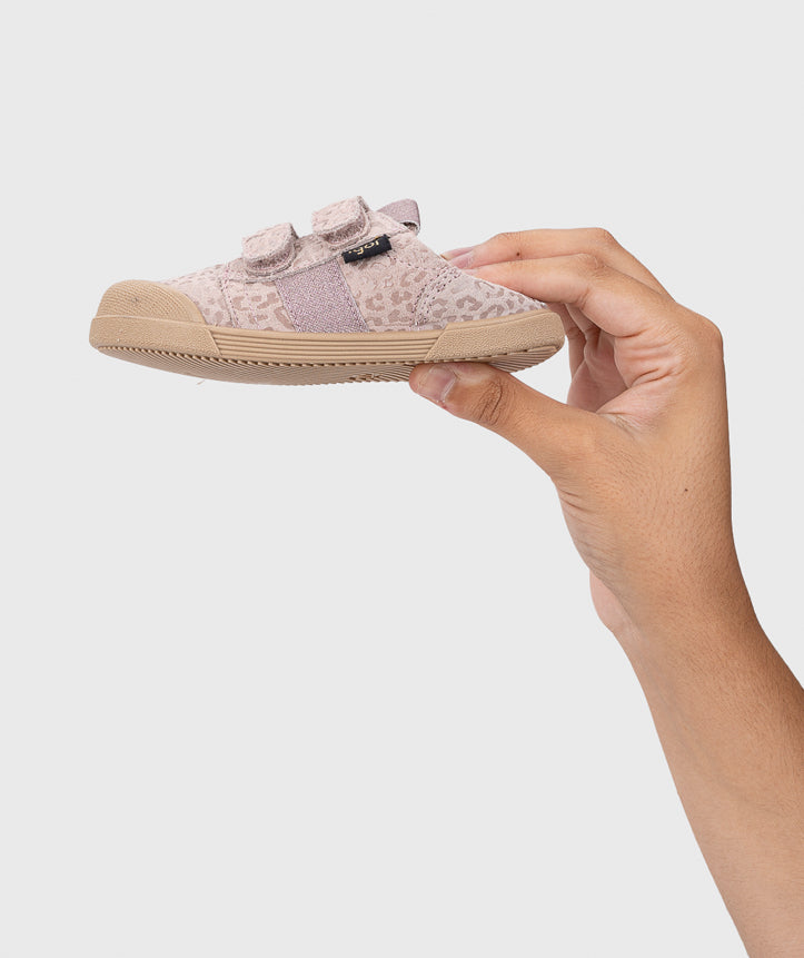 Igor Boy's and Girl's Tennis Leo Barefoot Sneakers - Rosa