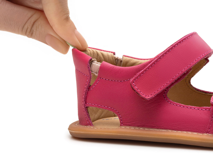Tip Toey Joey Girl's Sleeky Sandals, Pitaya Pink